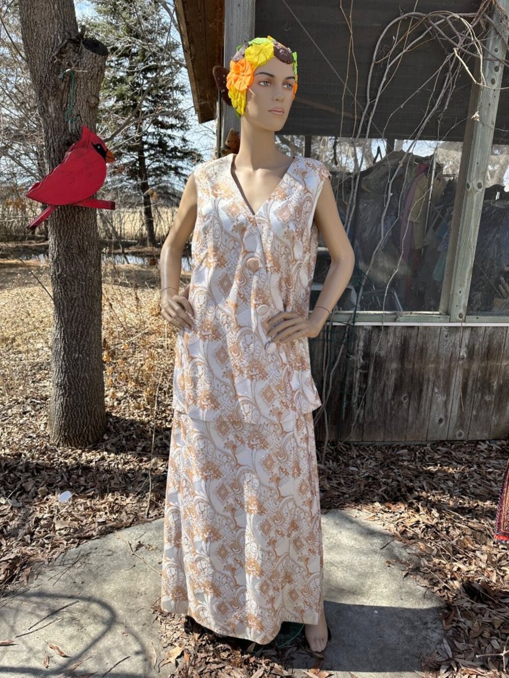 Mid Century Metallic Brocade Sleeveless Formal Gown Floor Length White Orange